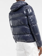 Carica l'immagine nel visualizzatore di Gallery, Herno BOMBER GLOSS CON CAPPUCCIO