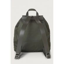 Carica l'immagine nel visualizzatore di Gallery, Zaino Charlotte Ecoline in nylon rigenerato e pelle colore VERDE