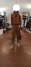 Carica l&#39;immagine nel visualizzatore di Gallery, Outfit donna
