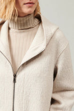 Load image into Gallery viewer, transit Giaccone comfort fit con cappuccio in lana cotta

