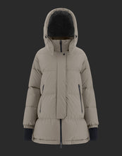 Carica l&#39;immagine nel visualizzatore di Gallery, HERNO GIACCONE OVERSIZE LAMINAR GORE-TEX WINDSTOPPER
