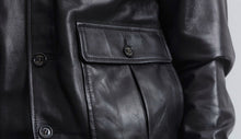Load image into Gallery viewer, -VALSTA- Giubbotto   -VALSTAR -Valstarino in cervo con fodera in cashmere, loop su collo dietro. Black - Black  Prezzo normale
