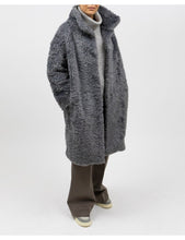 Load image into Gallery viewer, HERNO  CAPPOTTO IN CURLY FAUX FUR
