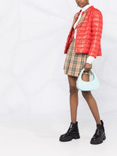 Carica l&#39;immagine nel visualizzatore di Gallery, herno 100 gr rosso con foulard
